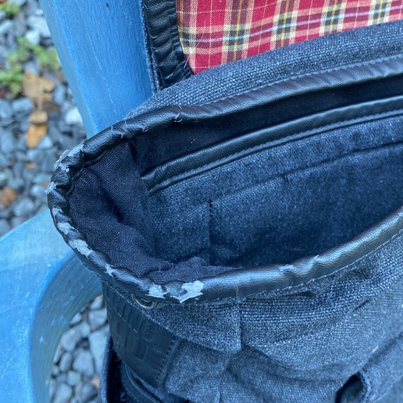 Waking dead messenger bag! - Picture 4 of 13